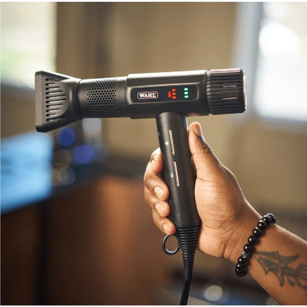 Wahl Vanquish Digital Hajszárító, Fejlett BLDC Motorral és Áramlásszabályozó Technológiával