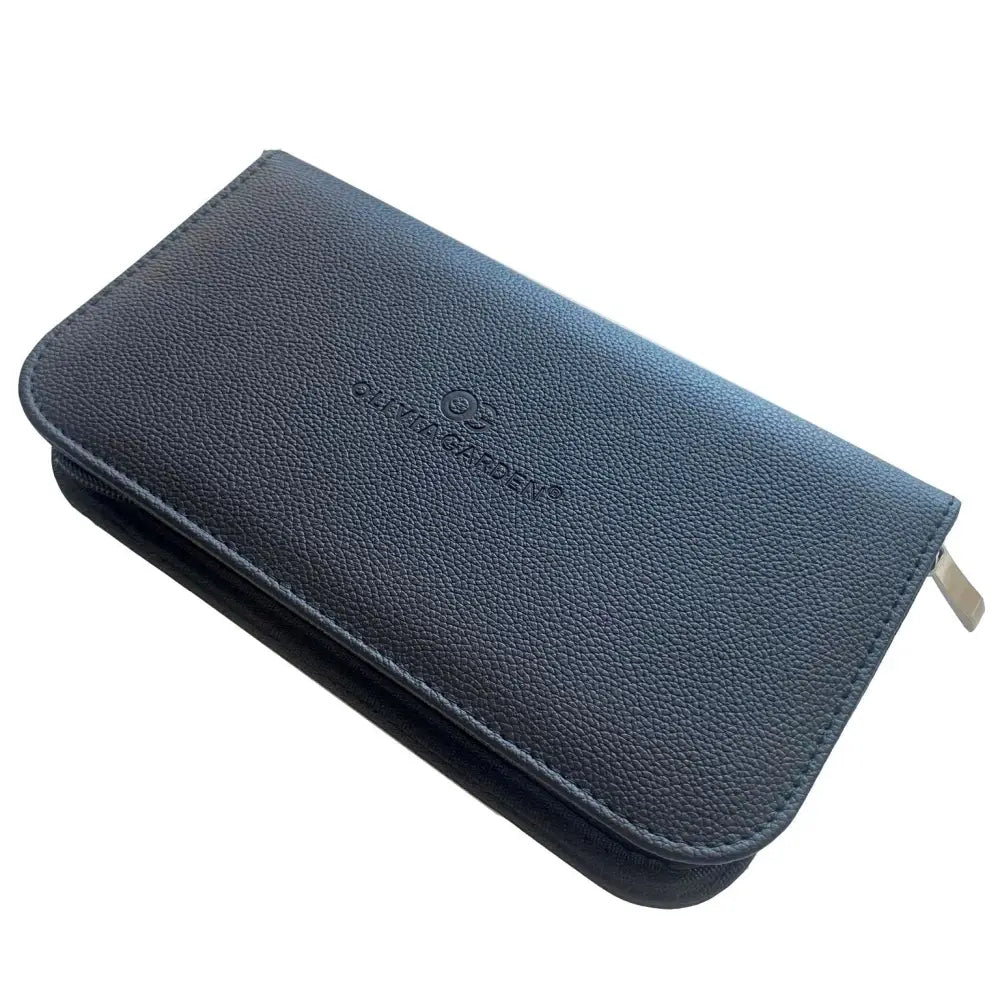 Olivia Garden Black Standard Pouch – Professzionális ollótartó tok 3 rekesszel elegáns matt fekete dizájnnal