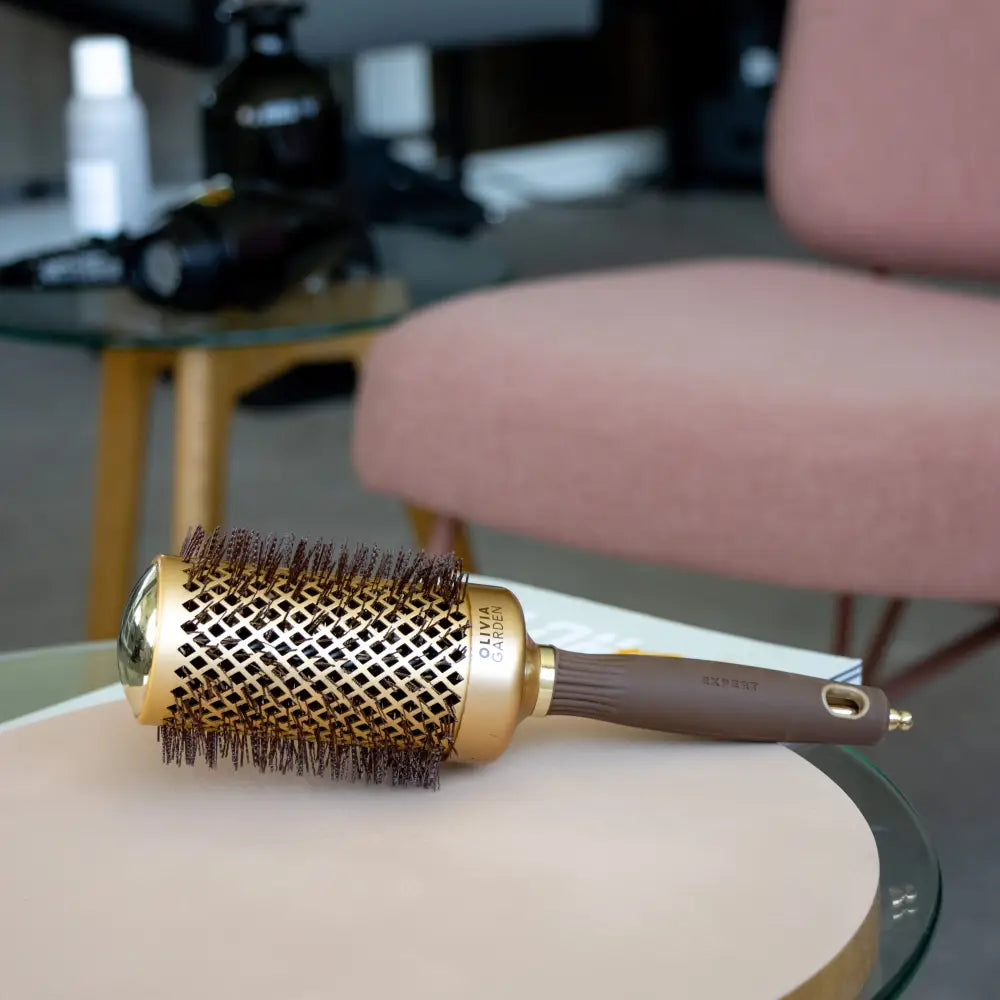 Perie termică rotundă Olivia Garden Expert Blowout Shine 80mm Gold & Brown bară ceramică cu turmalină și peri ondulați