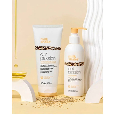 Milk Shake Curl Passion Curl Shaper 200ml – Professzionális Fürtformázó Krém Göndör és Hullámos Hajra, Anti-Frizz Védelemmel, Hidratálással és Tartós Definícióval