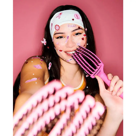Perie de Păr Curbată Olivia Garden Fingerbrush Thinkpink 2024 - Păr